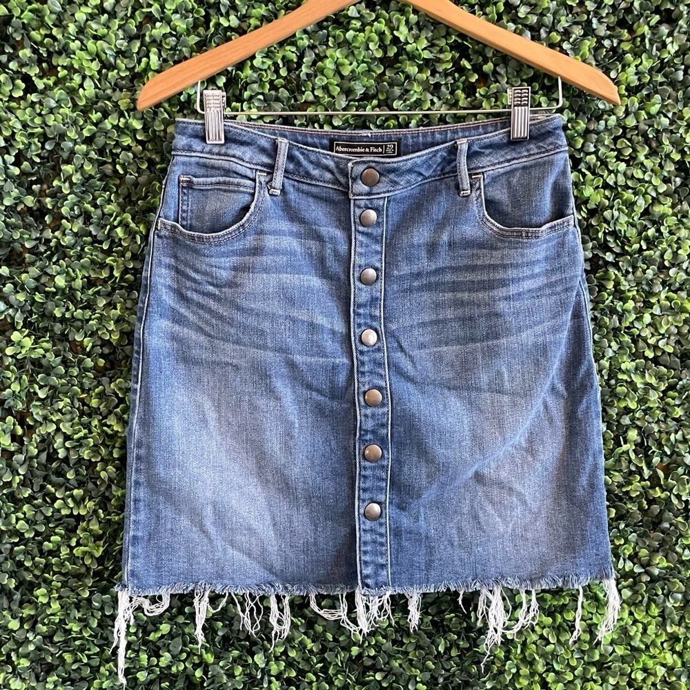 Abercrombie & Fitch Button Up Denim Skirt - Picture 2 of 10